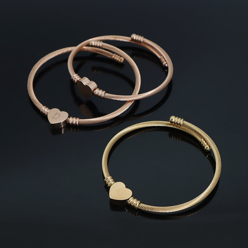 Women Wholesale Customized Jewelry Gold Plated Rose Gold Initial Letter Heart Charm Stainless Steel Expandable Bracelet Bangle