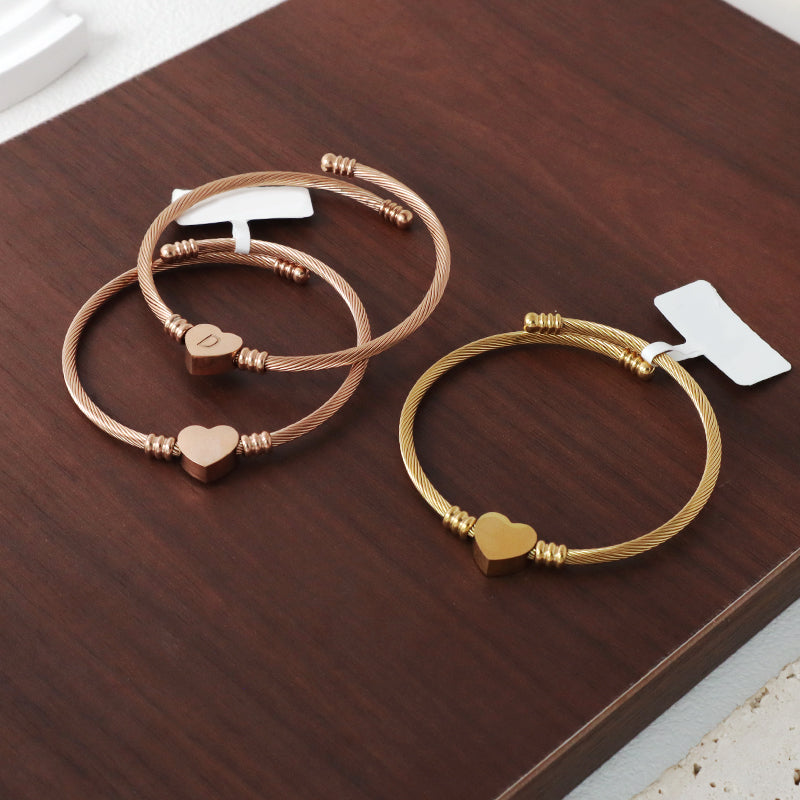 Women Wholesale Customized Jewelry Gold Plated Rose Gold Initial Letter Heart Charm Stainless Steel Expandable Bracelet Bangle
