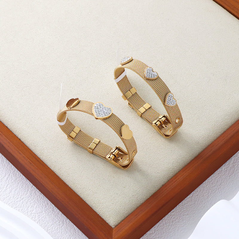 Good Quality Wholesale Women Custom Fashion Jewelry Ajustable Stainless Steel CZ Gold Plated Heart Charm Bracelet Bangle