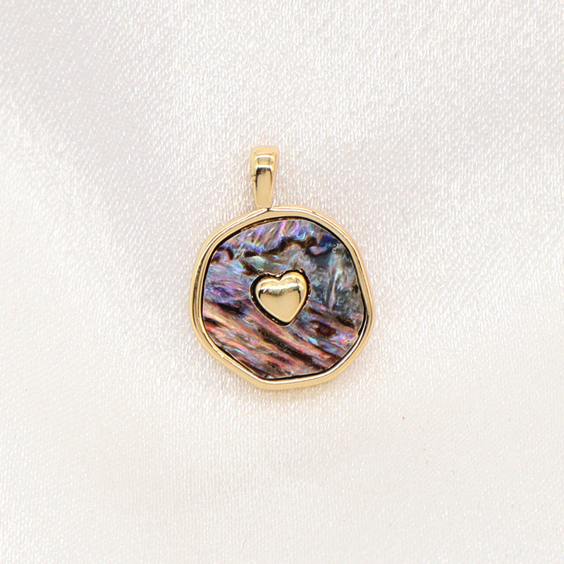 Custom China DIY Round Cross Charm Pendant Accessories Jewelry Gold Plated Hand Heart Cross Natural Shell Pendant For Necklace