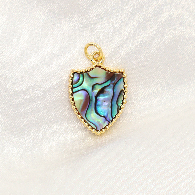Good Quality Manufacture Shell Charm Pendant Jewelry Wholesale Custom DIY Gold Plated Natural Shell Pendant For Necklace Making