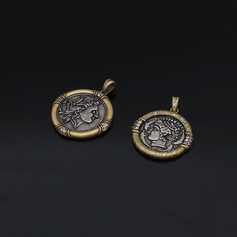 Diy Custom Factory Wholesale Women Men Round Charm Jewelry Gold Plated Vintage Two-sided Head Sculpture Pendant For Necklace