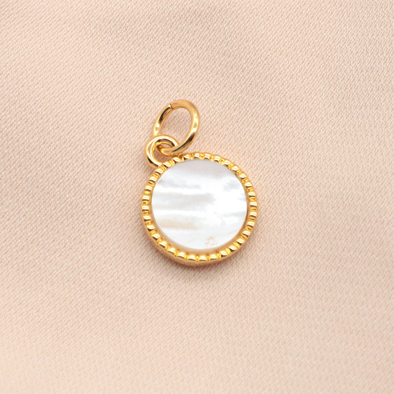 Wholesale Various Newest Custom Jewelry Shell Charm Pendant Jewelry Gold Plated Natural Round Shell Pendant For Jewelry Accessories