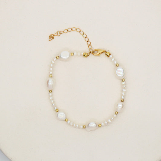 OEM Wholesale Fashion Customized Gold Plated Brass Beads Handmade Ajustable Freshwater Pearl Beads Bracelet For Women Gift