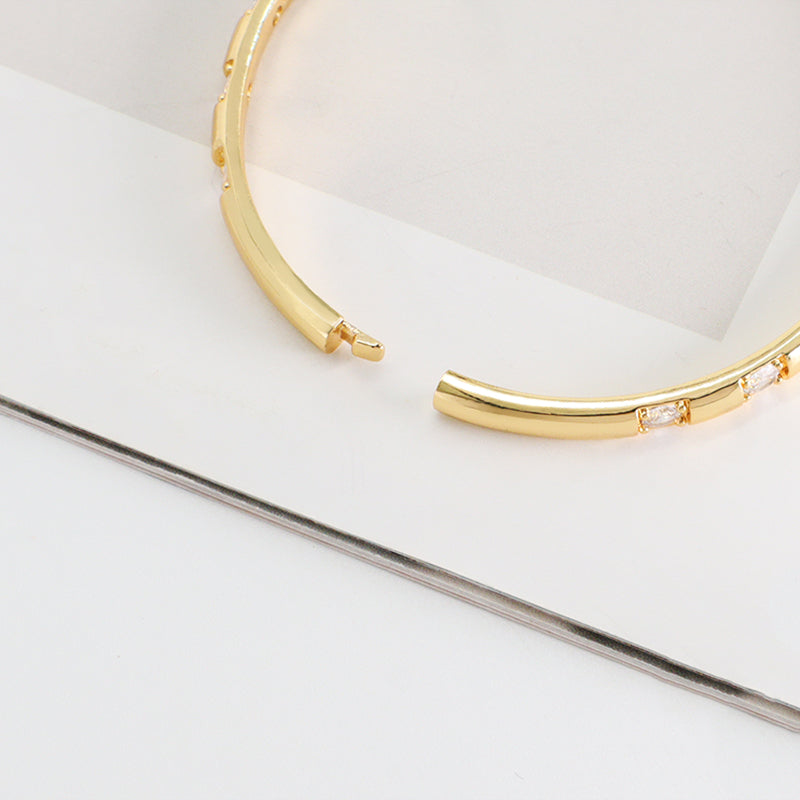 Good Quality Wholesale Fashion Women Gift China Factory Manufacture Gold Plated CZ Cuff Bangle Bracelet