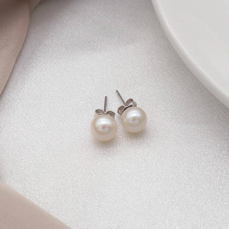 18K Gold Plated 925 Sterling Silver Earring Stud Round White Freshwater Cultured Pearl Earrings