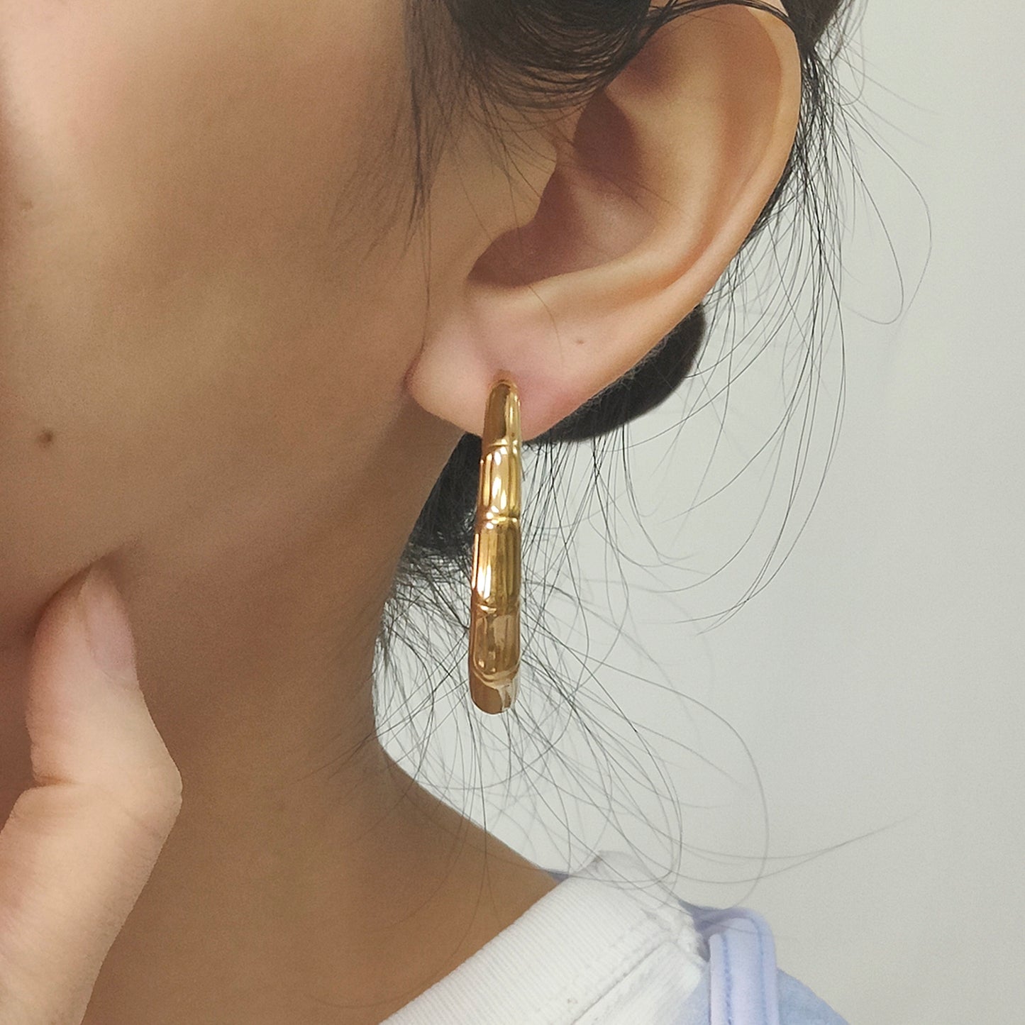 High Quality 2022 trendy women jewelry gold plated hoop chunky stainless steel earrings