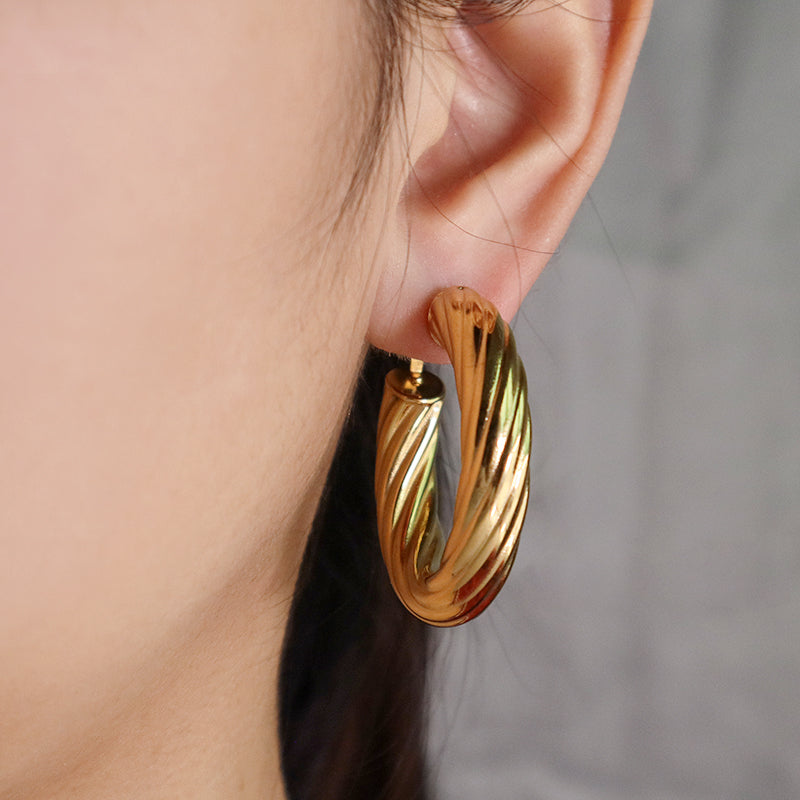 Wholesale Custom Twist Earring Hoops Fashion Women Gift Jewelry Chunky Hollowed Large Gold Plated Stainless Steel Hoops Earrings