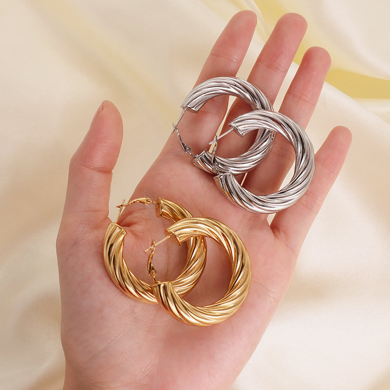 Wholesale Custom Twist Earring Hoops Fashion Women Gift Jewelry Chunky Hollowed Large Gold Plated Stainless Steel Hoops Earrings