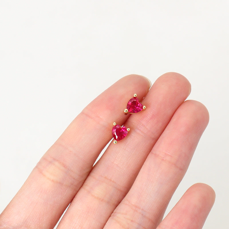 Wholesale China Factory Fashion Custom Dainty Heart Shape Earrings Stud Gold Plated CZ Love Heart Stud Earrings For Women