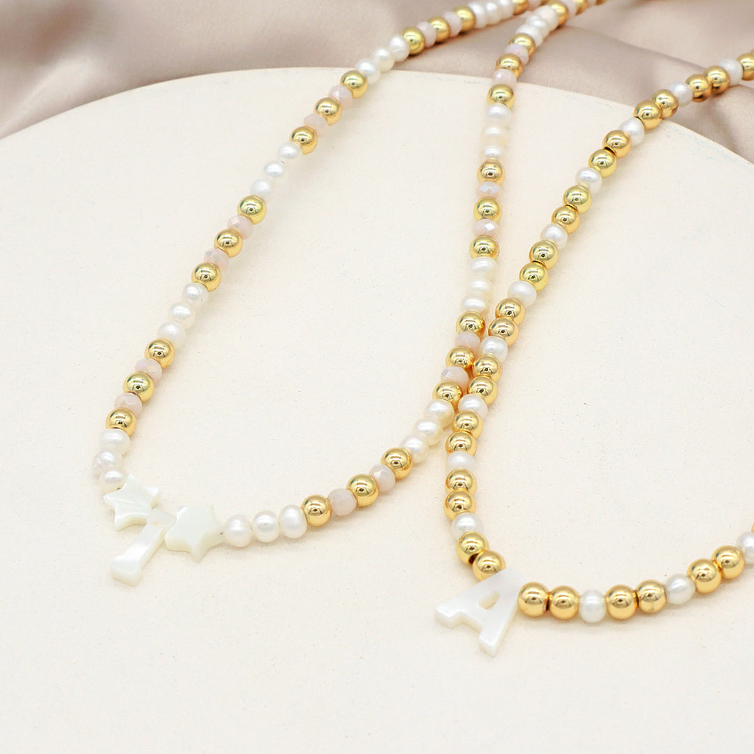 Trendy Jewelry OEM Wholesale Custom fresh water pearl initial letter pendant necklace Handmade Glass Crystal Gold Plated Beads Pearl necklace