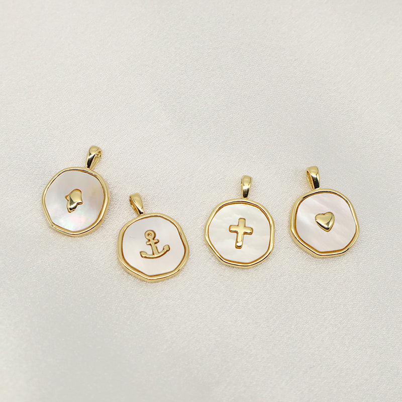 DIY Wholesale Custom Women Charm Accessories Jewelry Gold Plated Anchor Hand Moon Heart Cross Shell Pendant For Necklace Making
