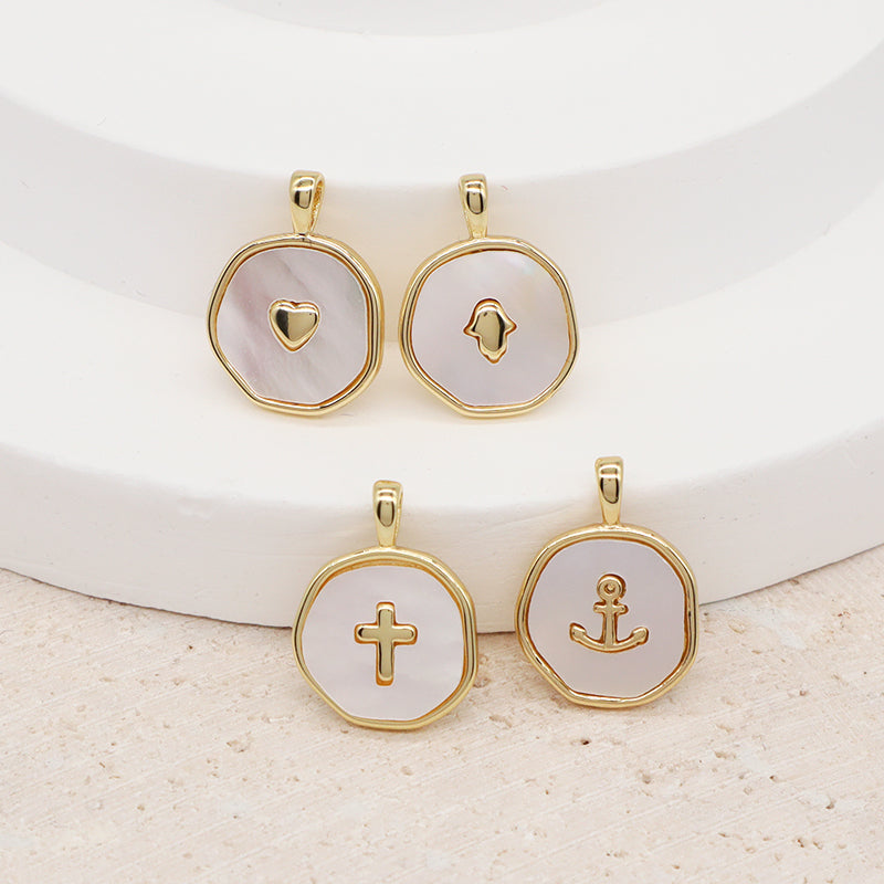 DIY Wholesale Custom Women Charm Accessories Jewelry Gold Plated Anchor Hand Moon Heart Cross Shell Pendant For Necklace Making