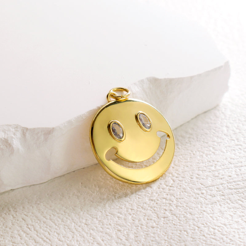 New Arrival DIY Wholesale Custom Women Happy Smiling Face Charm Jewelry Gold Plated Smiley Face Pendant For Necklace Making