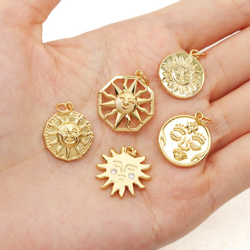 China Factory Wholesale DIY Custom Fashion Women Gold Sun Shape Charm Necklace Pendant CZ Gold Plated Sun Pendant For Jewelry