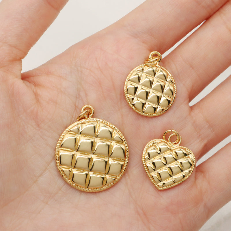 New Simple Design Gold Plated Mesh Round Heart Pendant Custom Fashionable Women Heart Charm Necklace Jewelry For DIY Supplies