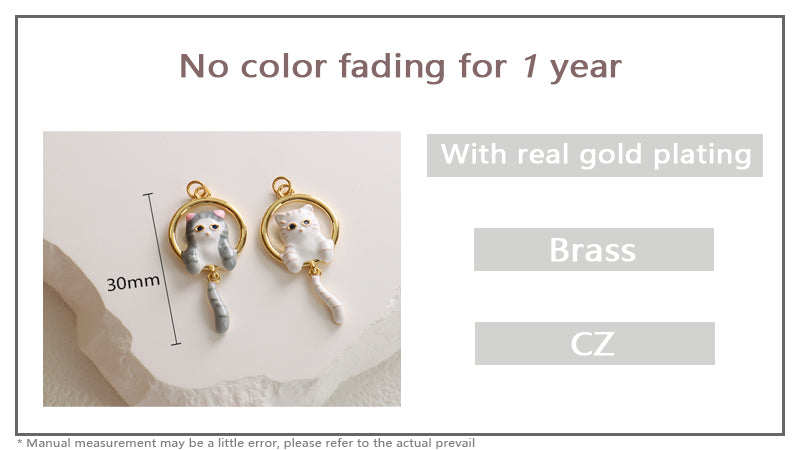 Custom DIY Wholesale Trendy Women Girl Cute Cat Charm Pendant Jewelry Gold Plated CZ White Grey Cat Pendant For Necklace Making