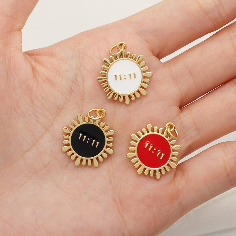 Women Girl Custom Wholesale Red White Black Charm Necklace Pendant Gold Plated Enamel Flower Shape Pendant For Diy Making