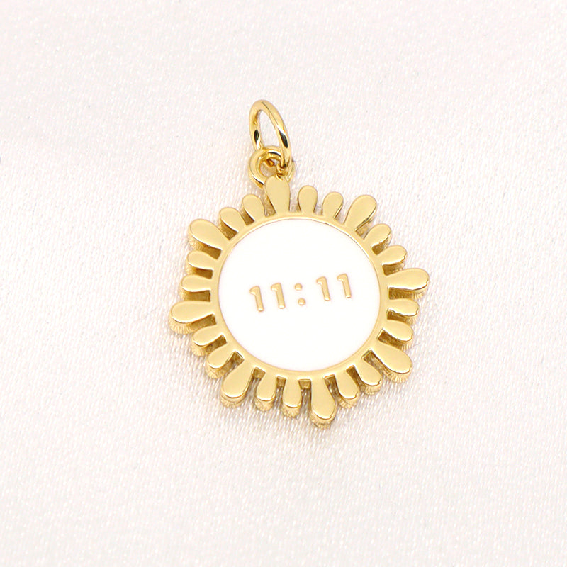 Women Girl Custom Wholesale Red White Black Charm Necklace Pendant Gold Plated Enamel Flower Shape Pendant For Diy Making