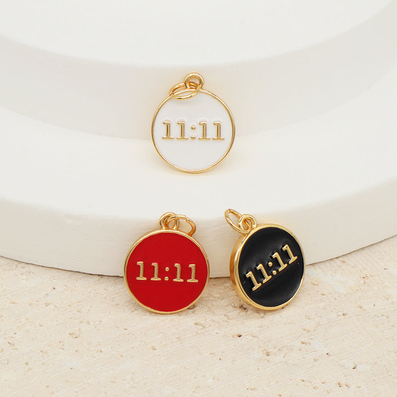 Factory Customized Diy Wholesale Red White Black Charm Pendant Jewelry Gold Plated Enamel Round Pendant For Necklace Making