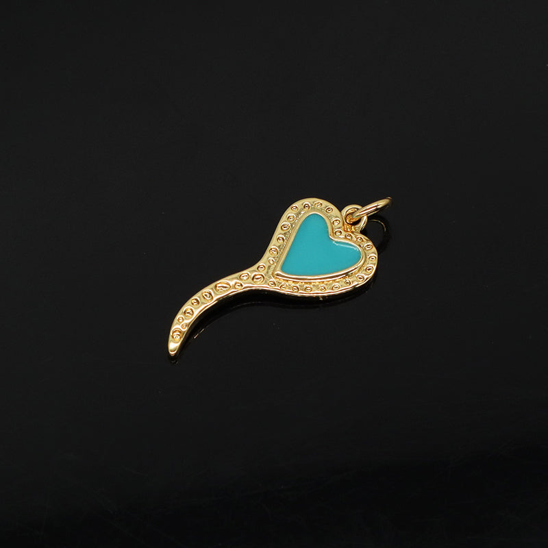 Newest Custom Manufacture Factory Wholesale Heart Charm Gold Plated Blue Enamel Love Heart Pendant Charms For Jewelry Making