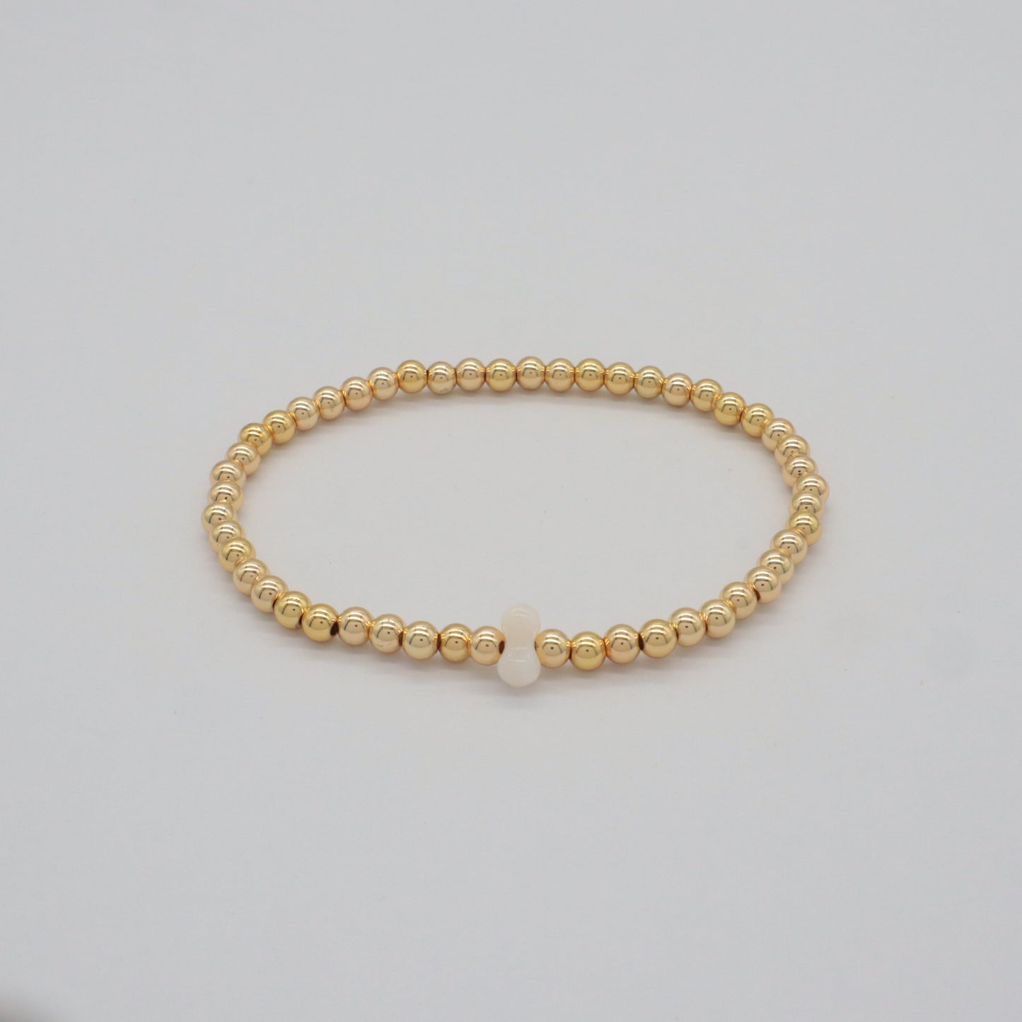 Wholesale Manufacture Newest Factory OEM Customized Handmade Fashionable 4mm Brass Bead Shell Charm Bracelet For Gift Women