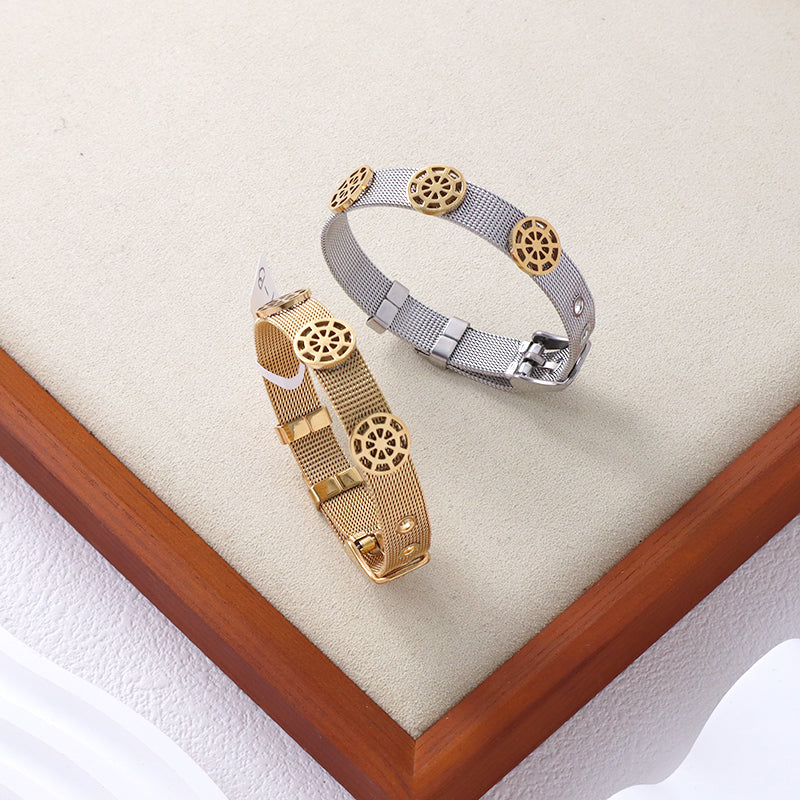 New Arrival Fashionable Wholesale Customized Women Jewelry Ajustable Stainless Steel CZ Gold Plated Rudder Charm Bracelet Bangle