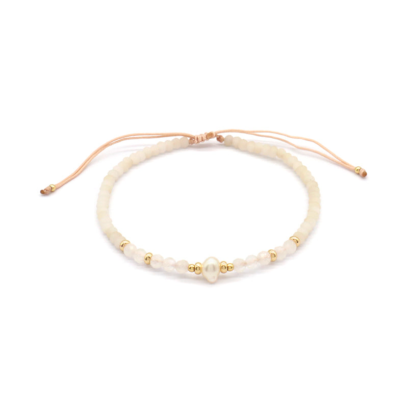 OEM Customized Fashion Handmade Wholesale Women Macrame Gold Plated Charm Adjustable Fresh Water Pearl Natural Stone Bracelet