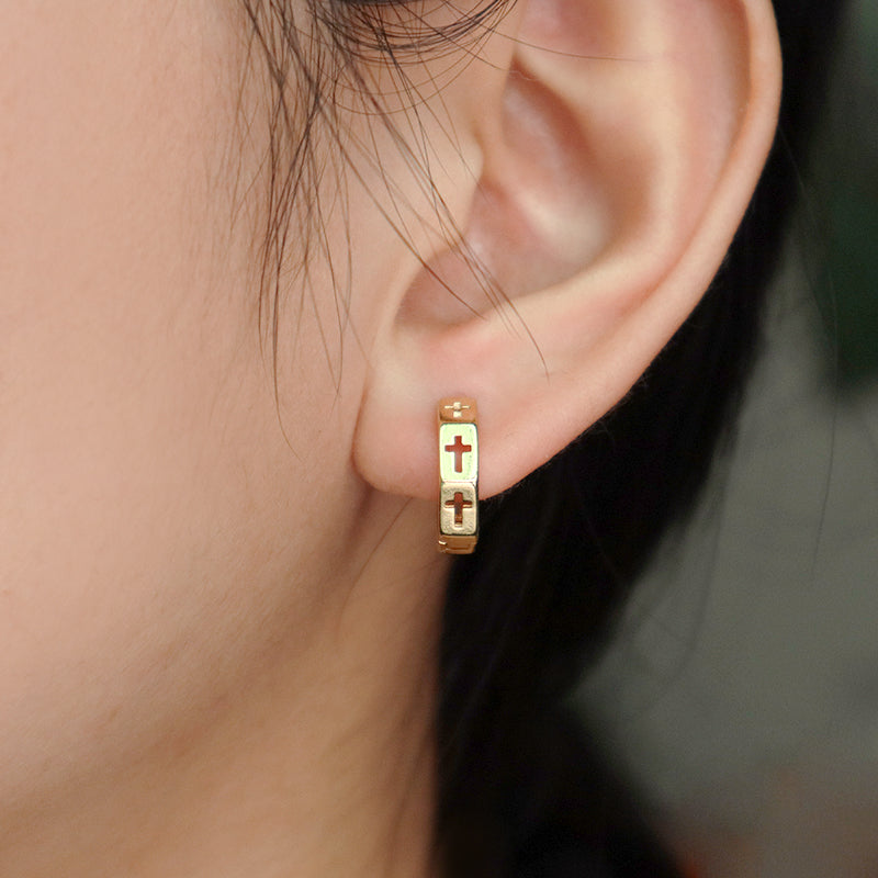 Hot Sale Newest Wholesale Custom Dainty Trendy Small Gold Cross Earrings Jewelry Gold Plated Cross Hoop Earrings For Women