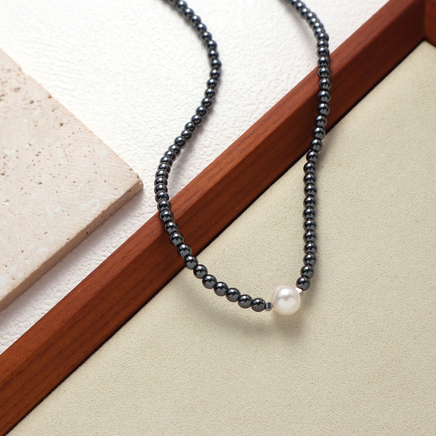 Custom Wholesale China Factory OEM Trendy Women Handmade Stainless Steel Natural Stone Hematite Beads Pearl Pendant Necklace