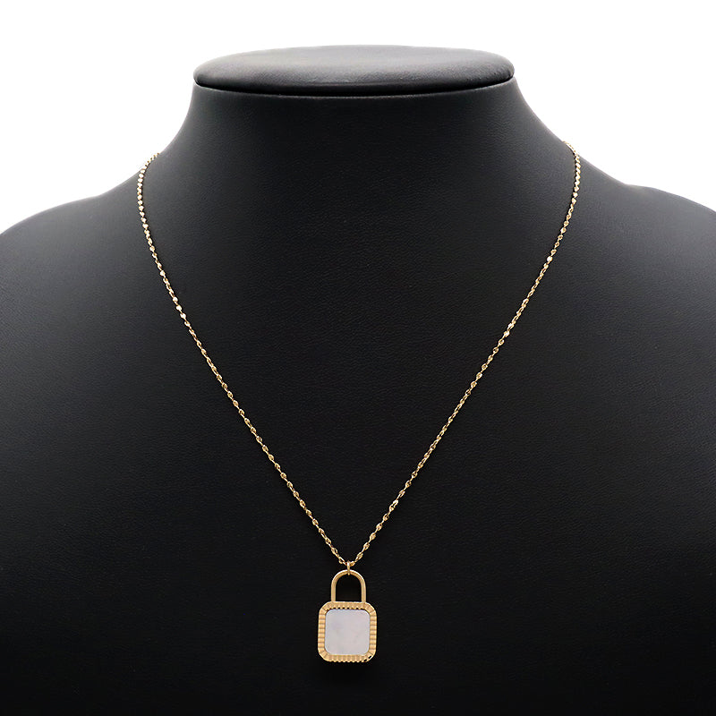 Customized Wholesale Factory Newest Design Fashion Gold Plated Chain Stainless Steel Chain Jewelry Shell Pendant Necklace