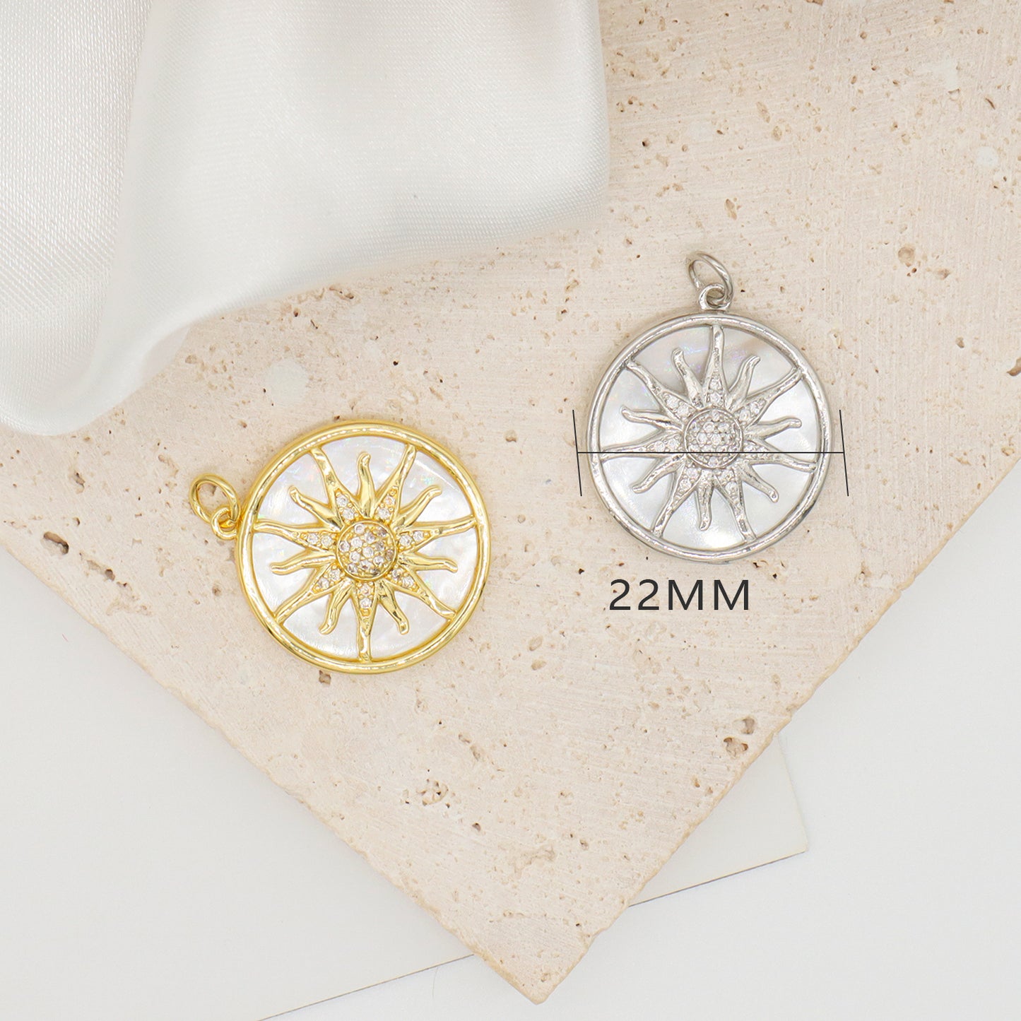 Newest Design Custom Wholesale Women Round Shell Sun Charm Jewelry Necklace Pendant CZ Gold Plated Shells Pendant