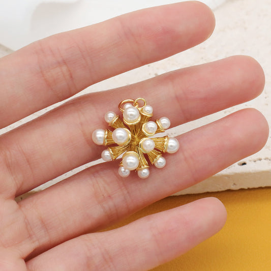 New Arrival Shell Flower Charm Jewelry Necklace Pendant Gold Plated Shells Flower Pendant For Jewelry Making