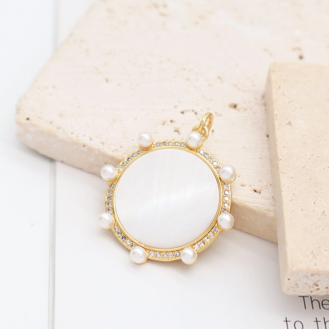 Wholesale Diy Manufacture China Factory Custom Pearl Necklace pendant charm CZ Gold Plated Round Shell Pendant For Women Gift