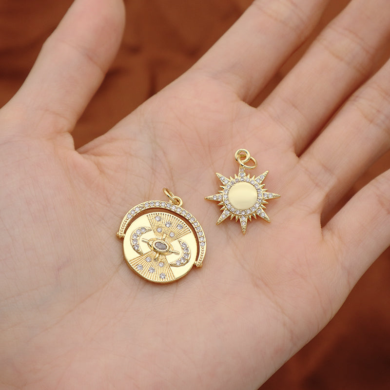 Hot Selling Factory Wholesale Custom Shinning Sun Charm Pendant Jewelry CZ Gold Plated Moon Sun Necklace Pendant For Women