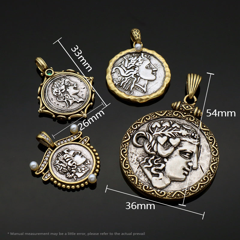 Custom New Design Manufacture Factory Wholesale Women Charm Accessories Jewelry Gold Plated  Brass Pendant For Necklace Making