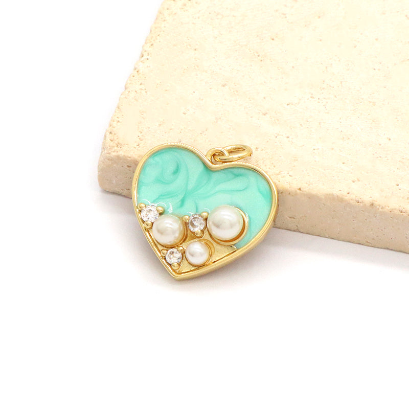 Hot Selling Factory  Wholesale Romantic Gold Plated Heart Charm Jewelry Accessories Women Shell Enamel Heart Shape Pendant