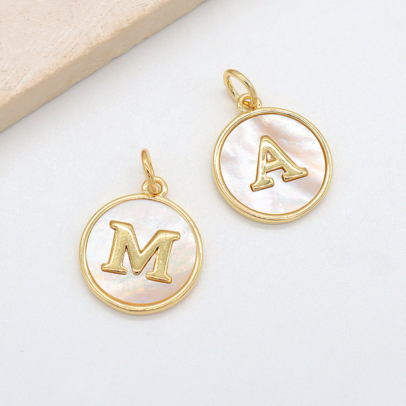 New Wholesale Custom Fashionable Factory Charm Necklace Pendant Gold Plated Round Letter Shell Pendant For Jewelry