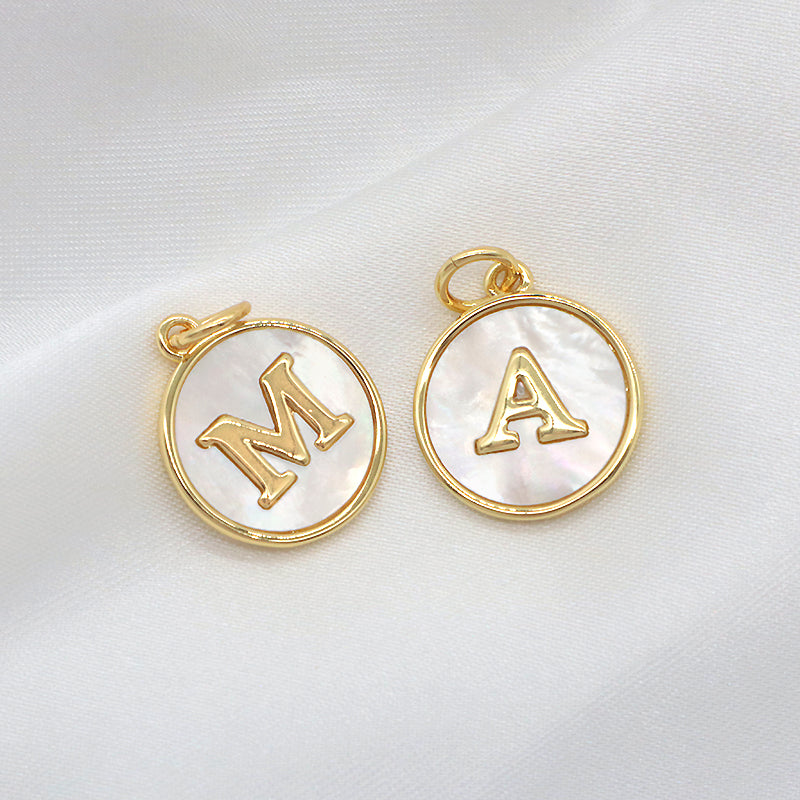 New Wholesale Custom Fashionable Factory Charm Necklace Pendant Gold Plated Round Letter Shell Pendant For Jewelry