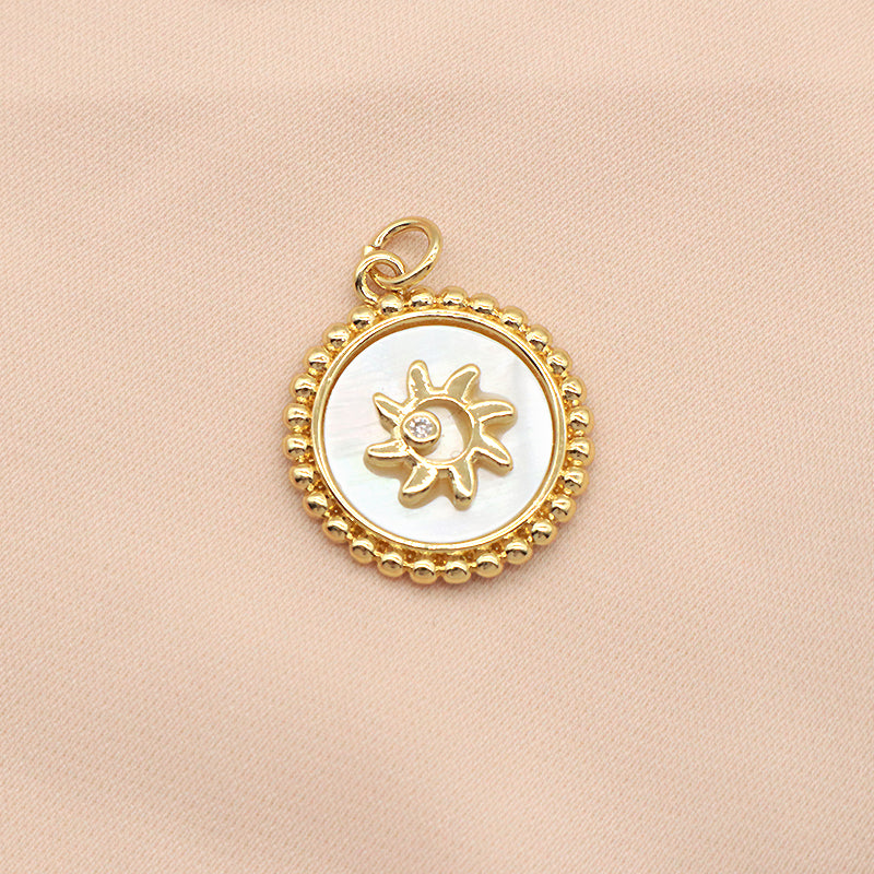 Factory Wholesale Custom Fashionable Charm Necklace Pendant Gold Plated Round Star Heart Butterfly Shell Pendant For Jewelry