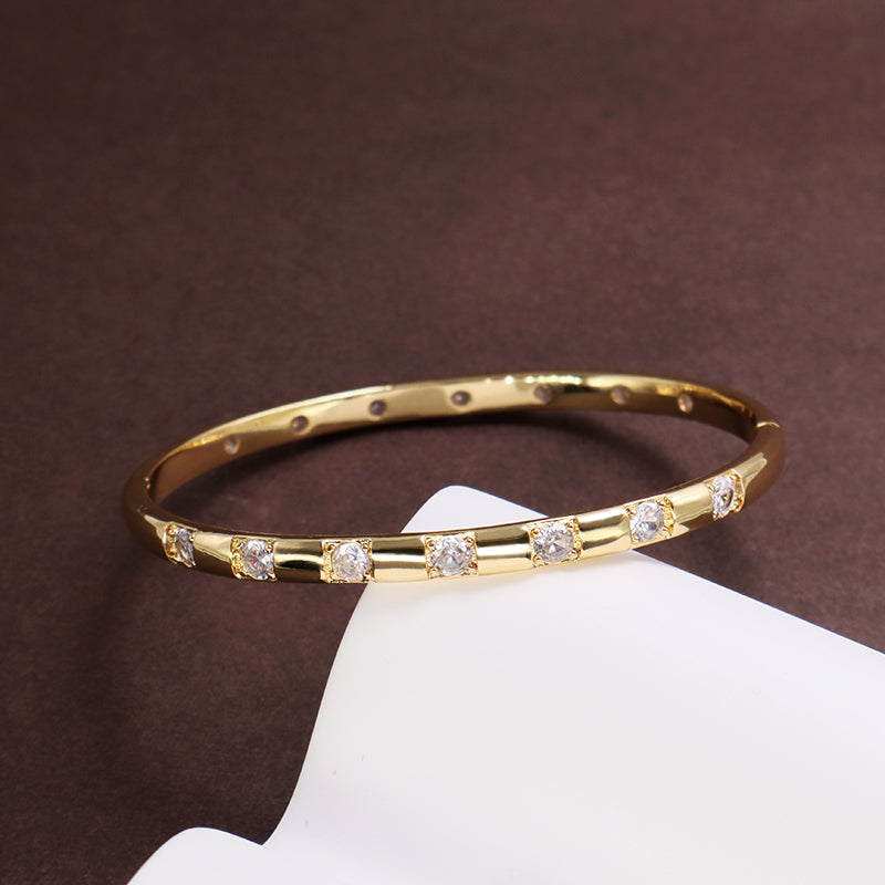 Good Quality Wholesale Fashion Women Gift China Factory Manufacture Gold Plated CZ Cuff Bangle Bracelet