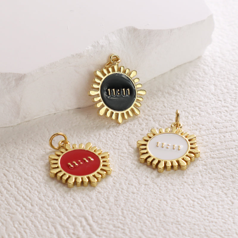 Women Girl Custom Wholesale Red White Black Charm Necklace Pendant Gold Plated Enamel Flower Shape Pendant For Diy Making